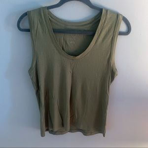 Green tank top, size XL